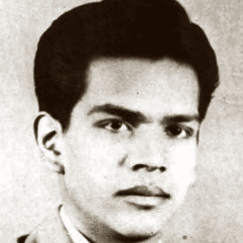 Vinubhai came into the contact of His Holiness Yogiji Maharaj, the spiritual successor of Shastriji Maharaj, as a teenager.
Impressed by Yogiji Maharaj’s spiritual charisma and selfless love, he travelled with Yogiji Maharaj during his summer vacations. Yogiji Maharaj’s spiritual aura and affection drew the young Vinubhai closer towards him.